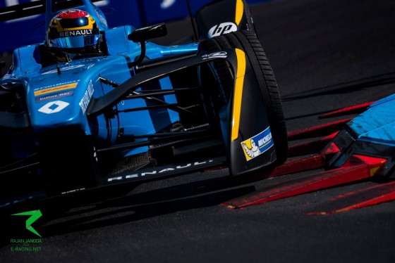 Buemi shows intent in opening practice