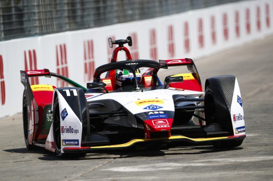 di Grassi shines on the sizzling streets of Santiago